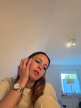 SophiaWestend online show from 17, 4, 2026