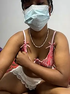 honeyi babe online show from 18, 6, 2026