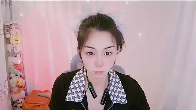 Snapshot of Puresnow chatting on 23, 6, 2026 Puresnow online show from 23, 6, 2026