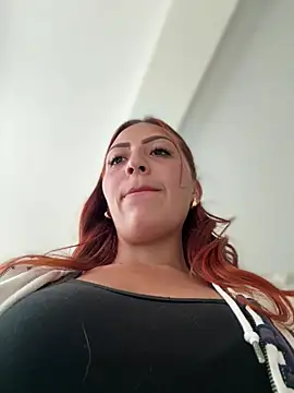 Snapshot of Queen_Scatlett chatting on 19, 5, 2026 Queen Scatlett online show from 19, 5, 2026