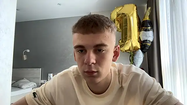 Snapshot of SoloFury chatting on 25, 5, 2026 SoloFury online show from 25, 5, 2026