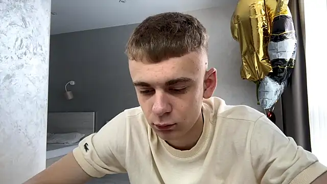 Snapshot of SoloFury chatting on 15, 6, 2026 SoloFury online show from 15, 6, 2026