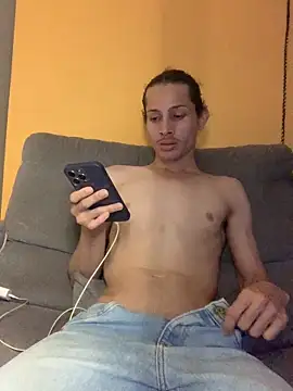 FelipeLipe18 online show from 23, 4, 2026