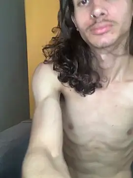 FelipeLipe18 online show from 29, 4, 2026