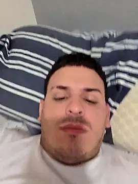 Snapshot of vmaxis chatting on 11, 4, 2026 vmaxis online show from 11, 4, 2026