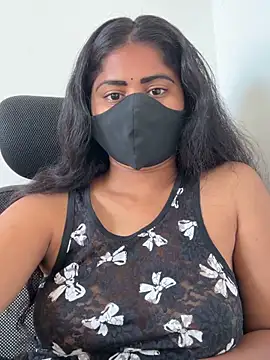 sexy-riyaa43 online show from 28, 3, 2026