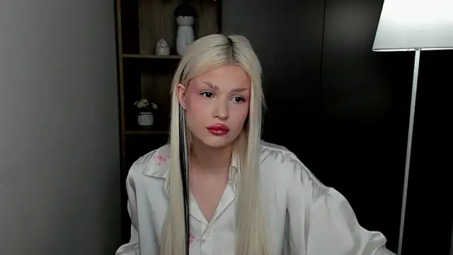 KyokoDelduca online show from 19, 3, 2026