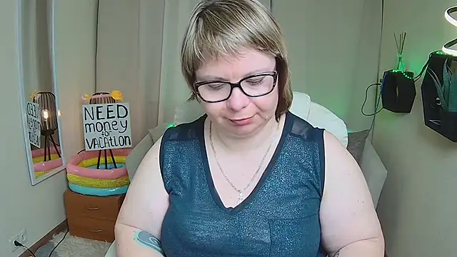 Snapshot of BonnnyBoobsy chatting on 22, 5, 2026 BonnnyBoobsy online show from 22, 5, 2026