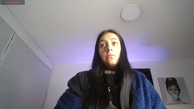 Snapshot of Melannyy_V chatting on 6, 5, 2026 Melannyy V online show from 6, 5, 2026