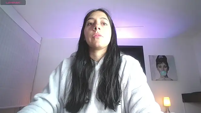 Snapshot of Melannyy_V chatting on 27, 5, 2026 Melannyy V online show from 27, 5, 2026