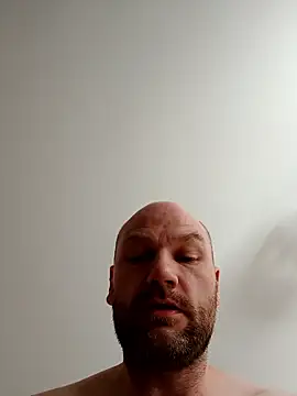 Snapshot of pitch_122 chatting on 23, 5, 2026 pitch 122 online show from 23, 5, 2026