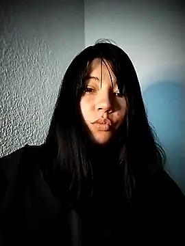 Moon Thompson online show from 3, 4, 2026