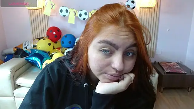 Snapshot of Miley_Clarck chatting on 13, 7, 2026 Miley Clarck online show from 13, 7, 2026