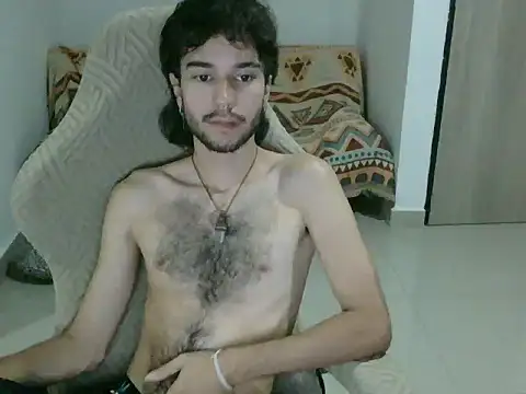 Snapshot of Adrien_polo chatting on 10, 4, 2026 Adrien polo online show from 10, 4, 2026