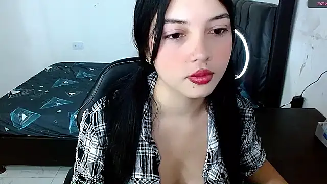 Snapshot of veleria_allurin chatting on 29, 4, 2026 veleria allurin online show from 29, 4, 2026