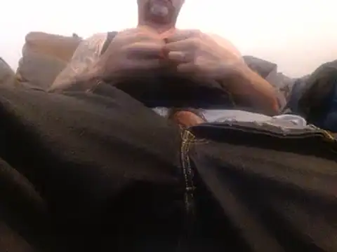Snapshot of MrDontRush chatting on 4, 6, 2026 MrDontRush online show from 4, 6, 2026