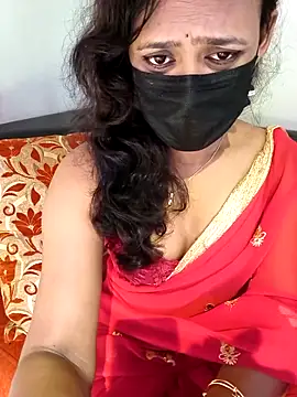 Snapshot of Lena_mahiyaa chatting on 20, 4, 2026 Lena mahiyaa online show from 20, 4, 2026