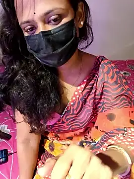 Snapshot of Lena_mahiyaa chatting on 5, 5, 2026 Lena mahiyaa online show from 5, 5, 2026