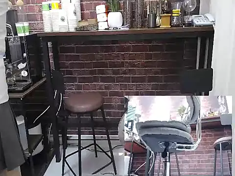 Snapshot of Latte-01 chatting on 12, 4, 2026 Latte-01 online show from 12, 4, 2026