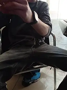 Snapshot of Skinboy06 chatting on 24, 4, 2026 Skinboy06 online show from 24, 4, 2026