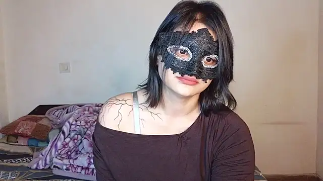 Punjabi baddie  online show from 16, 4, 2026