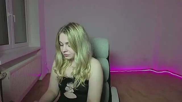 Snapshot of EvaKraz chatting on 20, 3, 2026 EvaKraz online show from 20, 3, 2026