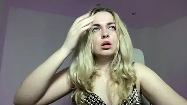 Snapshot of EvaKraz chatting on 15, 4, 2026 EvaKraz online show from 15, 4, 2026
