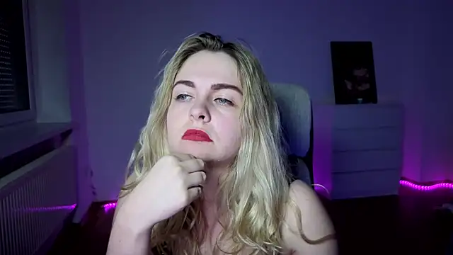 Snapshot of EvaKraz chatting on 19, 4, 2026 EvaKraz online show from 19, 4, 2026