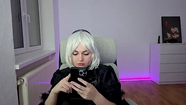 Snapshot of EvaKraz chatting on 25, 4, 2026 EvaKraz online show from 25, 4, 2026