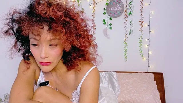 Snapshot of Ajua__Uva chatting on 27, 3, 2026 Ajua Uva online show from 27, 3, 2026