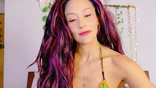 Snapshot of Ajua__Uva chatting on 16, 4, 2026 Ajua Uva online show from 16, 4, 2026