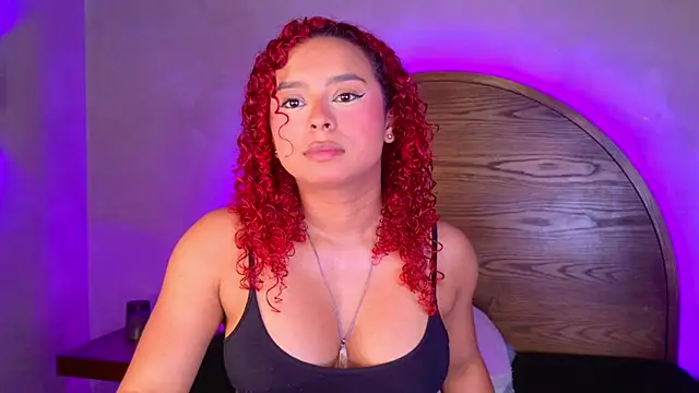 Snapshot of lara_curly chatting on 20, 7, 2026 lara curly online show from 20, 7, 2026