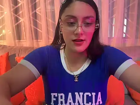 Snapshot of CristalZafiro chatting on 14, 7, 2026 CristalZafiro online show from 14, 7, 2026