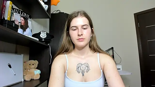 Snapshot of OhMyAlice chatting on 11, 6, 2026 OhMyAlice online show from 11, 6, 2026