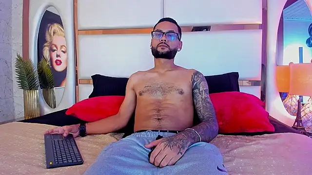 KyleJoss30 online show from 29, 4, 2026