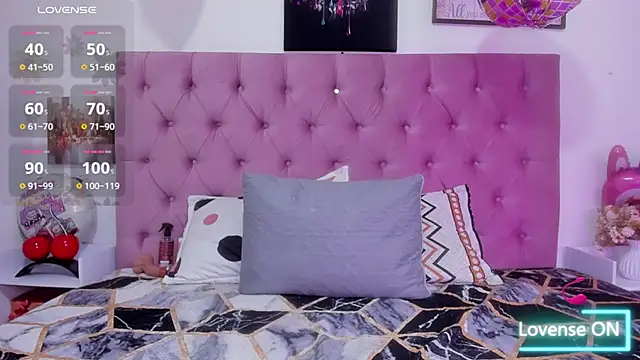 Snapshot of Natasha_wishx chatting on 9, 6, 2026 Natasha wishx online show from 9, 6, 2026