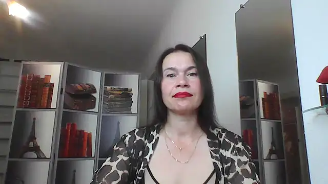 Snapshot of Selena_Moo chatting on 26, 7, 2026 Selena Moo online show from 26, 7, 2026