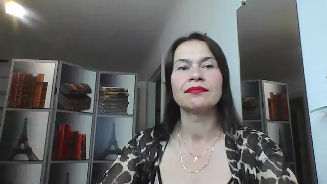Snapshot of Selena_Moo chatting on 27, 7, 2026 Selena Moo online show from 27, 7, 2026