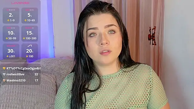 CamilaRougee online show from 18, 4, 2026