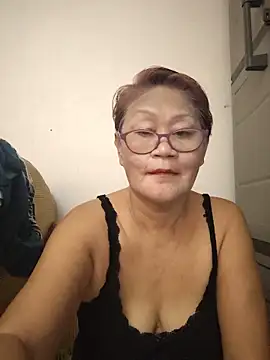 Snapshot of Sunflower1956 chatting on 8, 6, 2026 Sunflower1956 online show from 8, 6, 2026