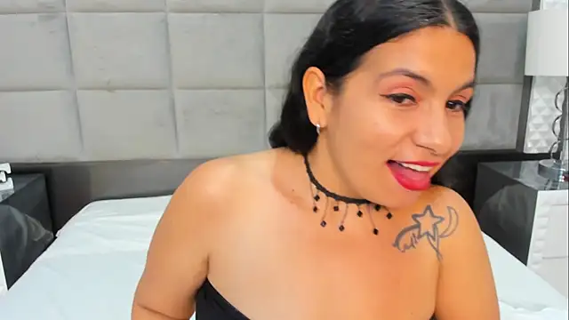 Snapshot of DianaSheren chatting on 6, 4, 2026 DianaSheren online show from 6, 4, 2026