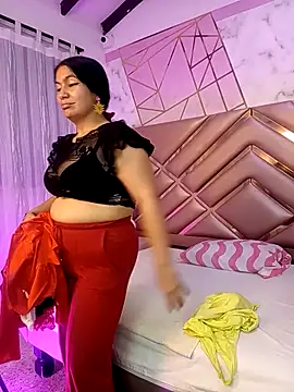 Snapshot of DianaSheren chatting on 2, 5, 2026 DianaSheren online show from 2, 5, 2026