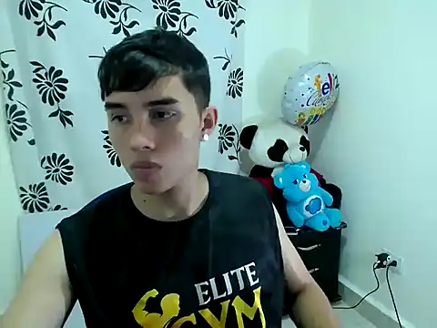 Snapshot of Fher_rivers1 chatting on 5, 5, 2026 Fher rivers1 online show from 5, 5, 2026