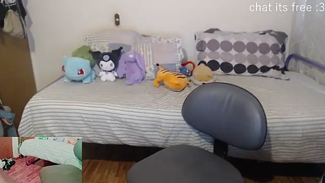 Snapshot of romeo_laurient chatting on 22, 5, 2026 romeo laurient online show from 22, 5, 2026
