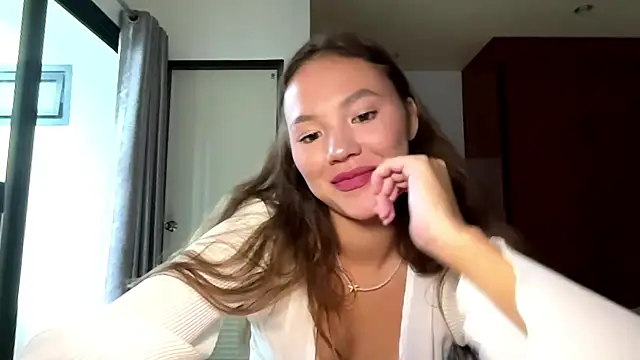 Snapshot of kamila_18_french chatting on 9, 4, 2026 kamila 18 french online show from 9, 4, 2026