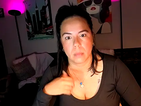 Snapshot of HannaJonns chatting on 1, 5, 2026 HannaJonns online show from 1, 5, 2026