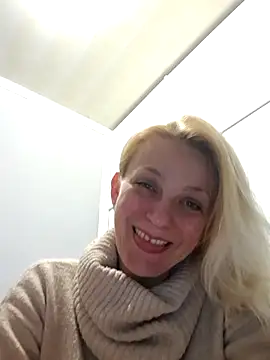 MiaLove183 online show from 8, 4, 2026