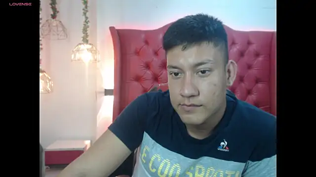 Snapshot of DominantBoy4 chatting on 9, 7, 2026 DominantBoy4 online show from 9, 7, 2026