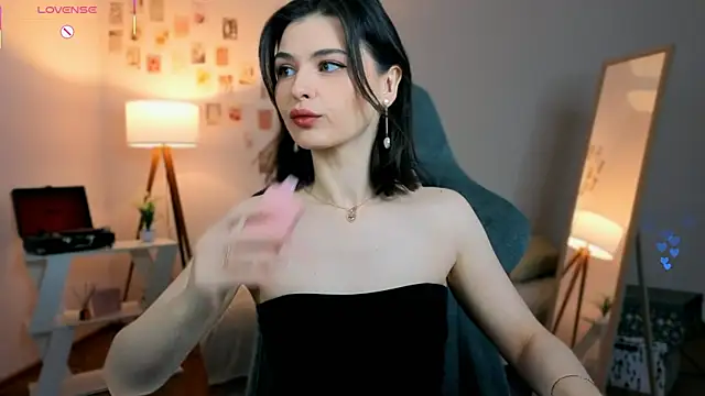rebbekkakowalski online show from 22, 4, 2026