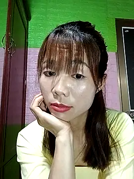 Snapshot of AmyLinee01 chatting on 2, 4, 2026 AmyLinee01 online show from 2, 4, 2026